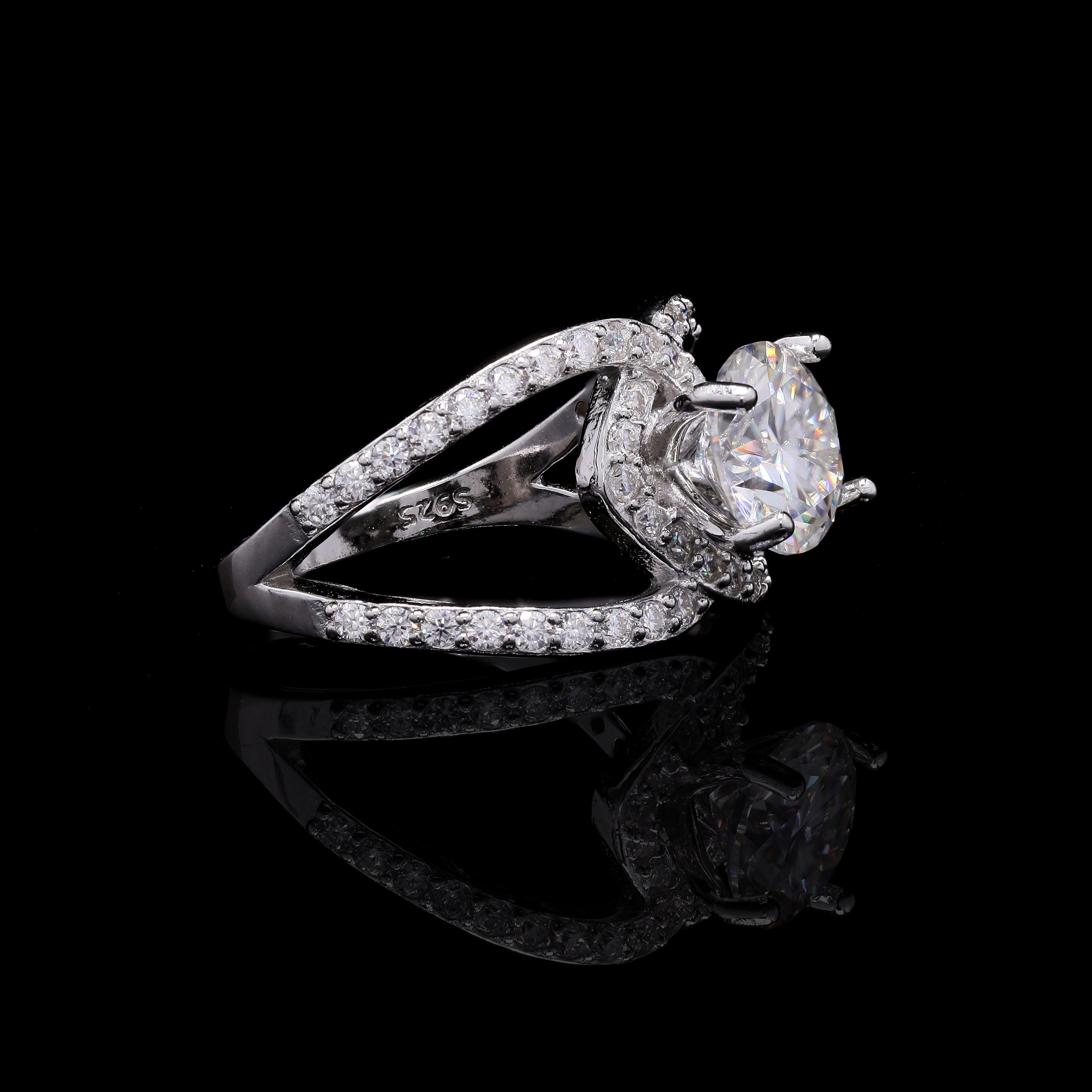 Infinity Spark 2.75ct Moissanite Ring – Round Cut with Pavé Infinity Band