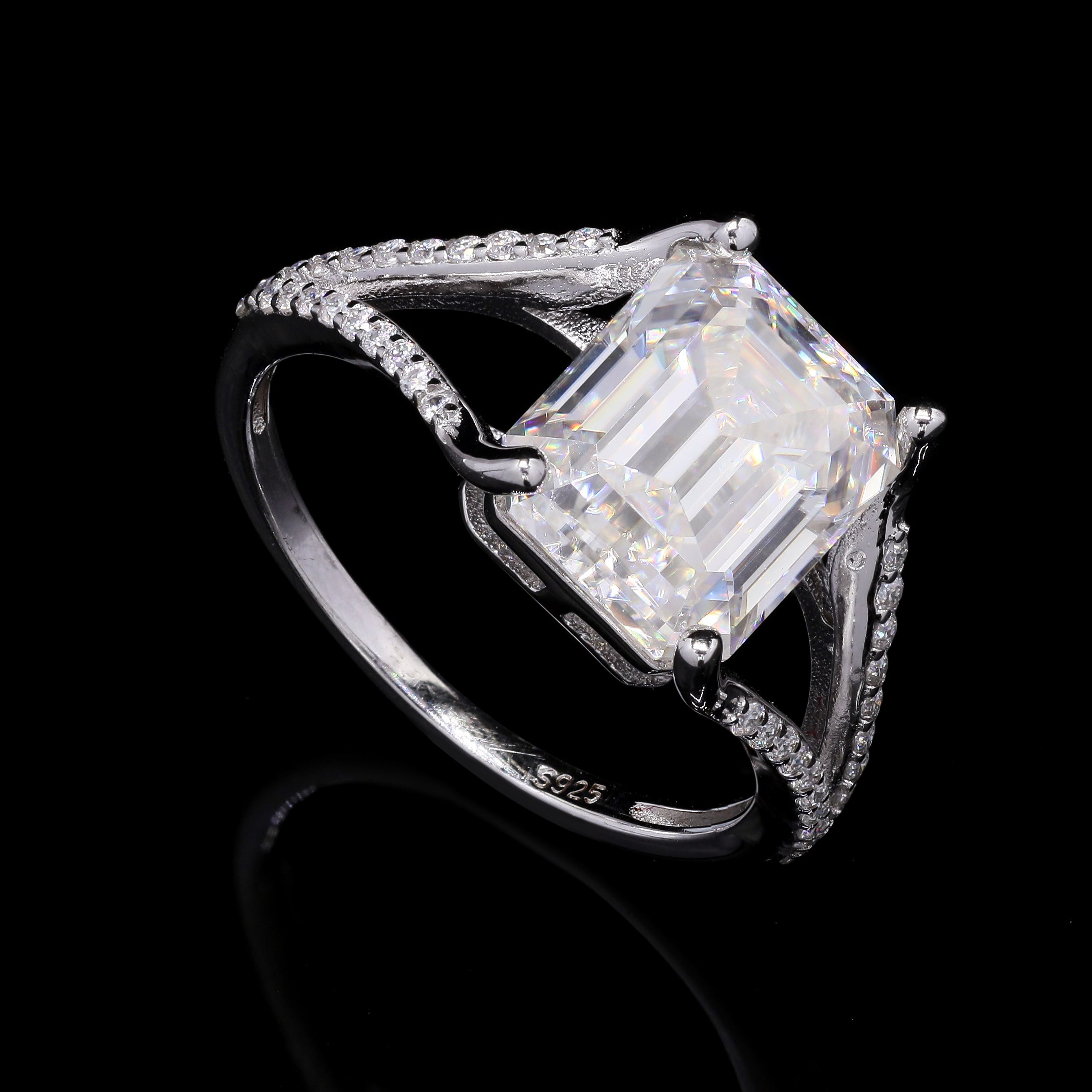 Eternal Prism 3.7ct Moissanite Split-Shank Ring – Emerald Cut Centerstone